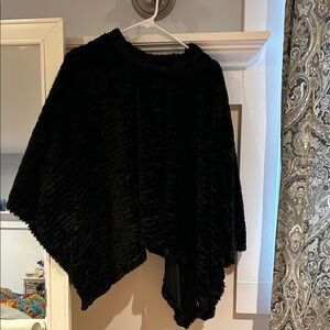 Elegant Black Faux Fur Poncho